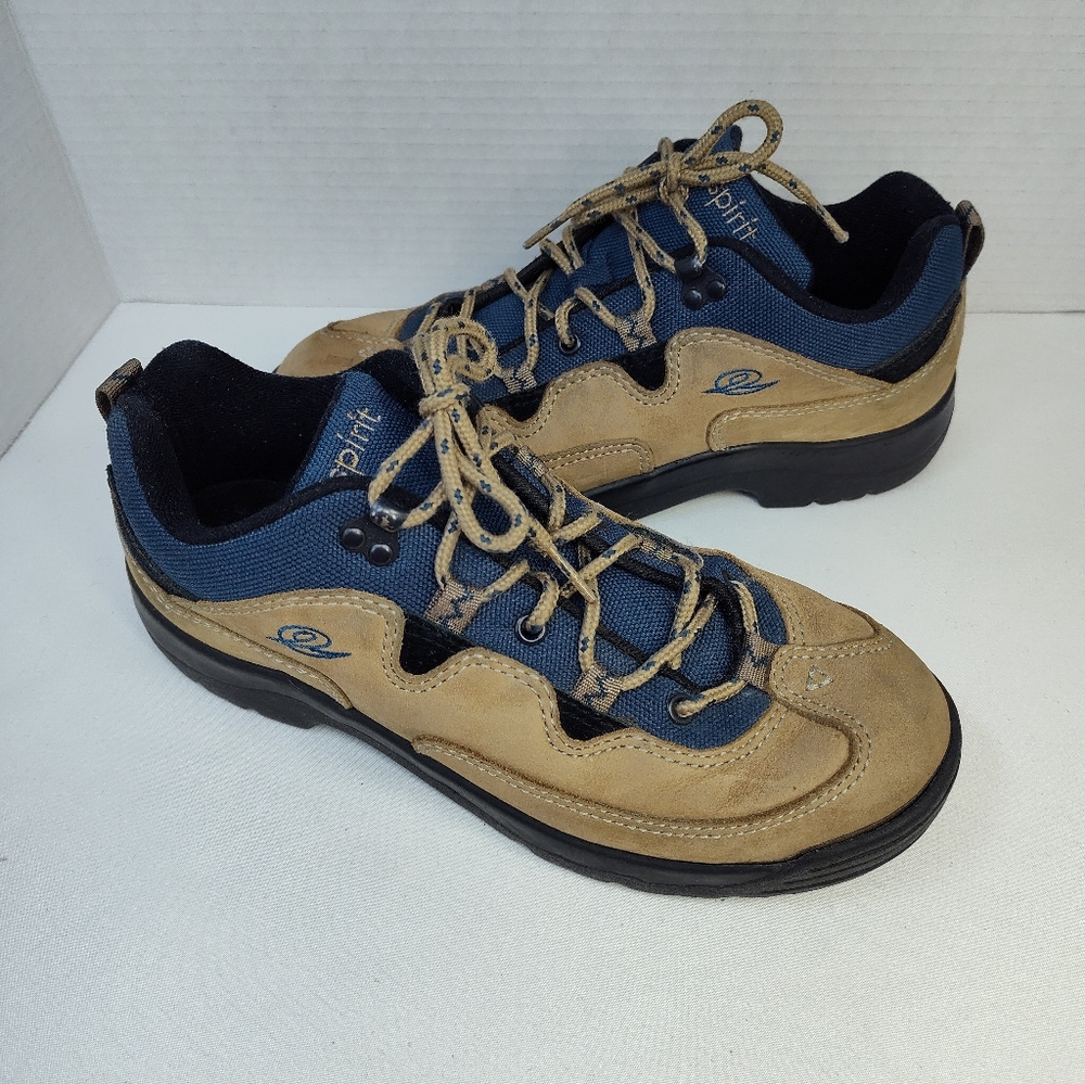 Easy Spirit Women's Leather Tan Taupe and Teal Hiking Shoes Size 8